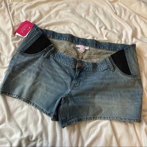 New Isabel maternity size 16 shorts
